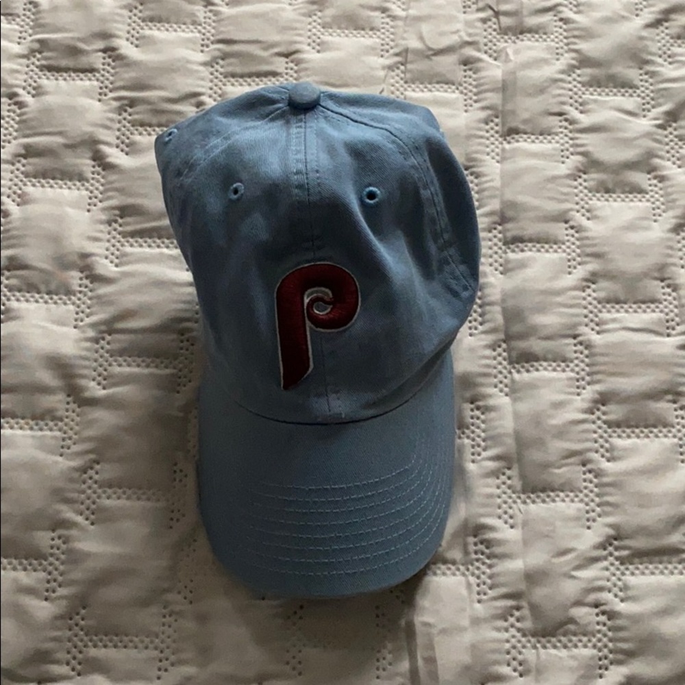 Philadelphia Phillies Fitted Cap, Size Medium